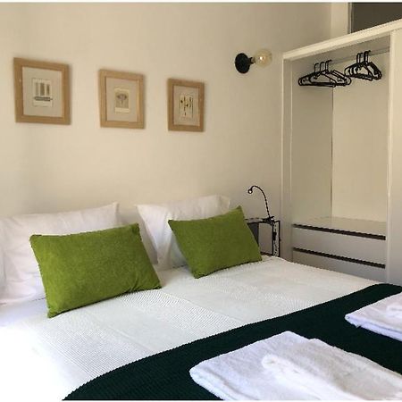 New Apartment On The Beach Кашкайш Екстериор снимка