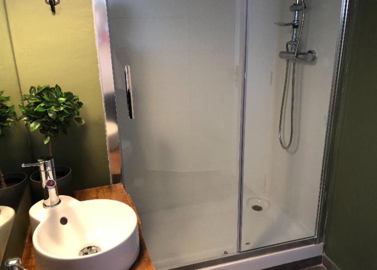 New Apartment On The Beach Кашкайш Екстериор снимка